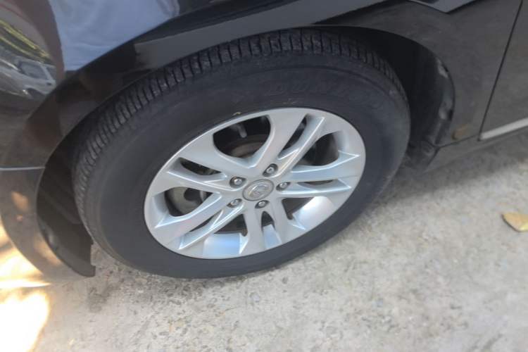 Used CHANGAN Raeton 2014 1.8T Automatic Elite Anniversary Edition China IV Standard Left Front Wheel Hub