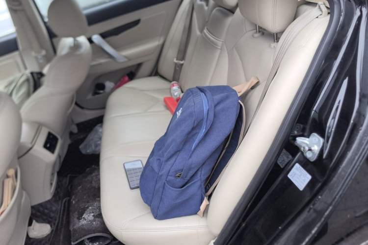 Used CHANGAN Raeton 2014 1.8T Automatic Elite Anniversary Edition China IV Standard Left Rear Seat