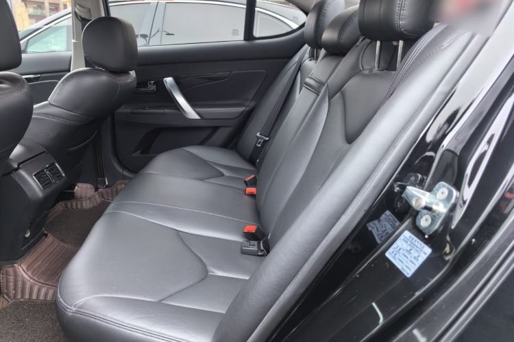 Used CHANGAN Raeton 2014 1.8T Automatic Prestige Anniversary Edition China IV Standard Left Rear Seat