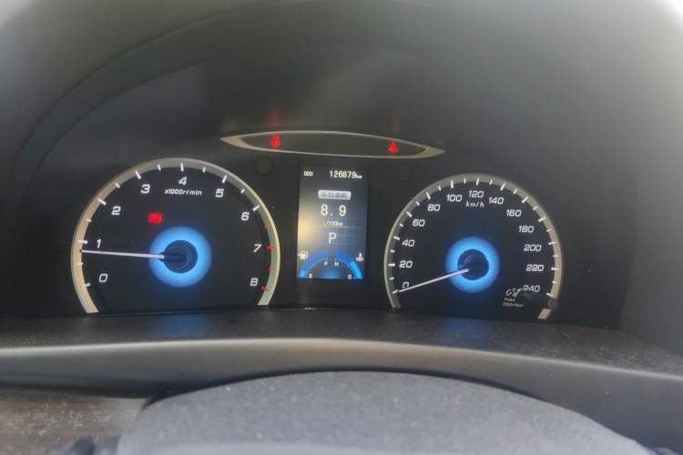 Used CHANGAN Raeton 2014 1.8T Automatic Prestige Anniversary Edition China IV Standard Odometer Close Up