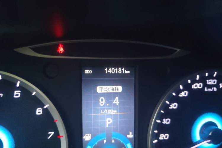 Used CHANGAN Raeton 2014 1.8T Automatic Prestige Anniversary Edition China IV Standard Odometer Close Up