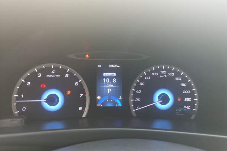 Used CHANGAN Raeton 2014 1.8T Automatic Prestige Anniversary Edition China IV Standard Odometer Close Up