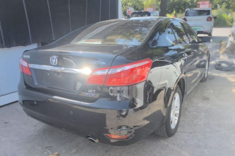 Used CHANGAN Raeton 2014 1.8T Automatic Elite Anniversary Edition China IV Standard Rear Right 45 Deg