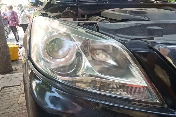 Used CHANGAN Raeton 2014 1.8T Automatic Prestige Anniversary Edition China IV Standard Right Front Headlight