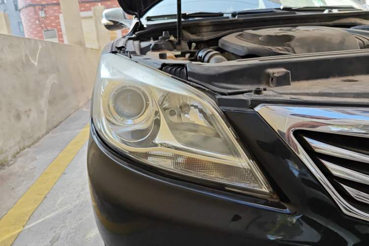 Used CHANGAN Raeton 2014 1.8T Automatic Elite Anniversary Edition China IV Standard Right Front Headlight