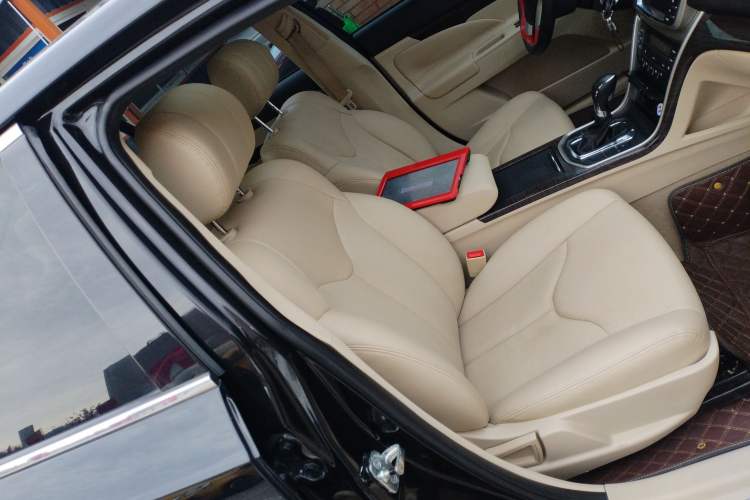 Used CHANGAN Raeton 2014 1.8T Automatic Elite Anniversary Edition China IV Standard Right Front Seat