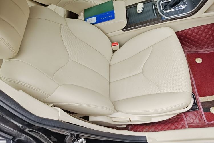 Used CHANGAN Raeton 2014 1.8T Automatic Elite Anniversary Edition China IV Standard Right Front Seat