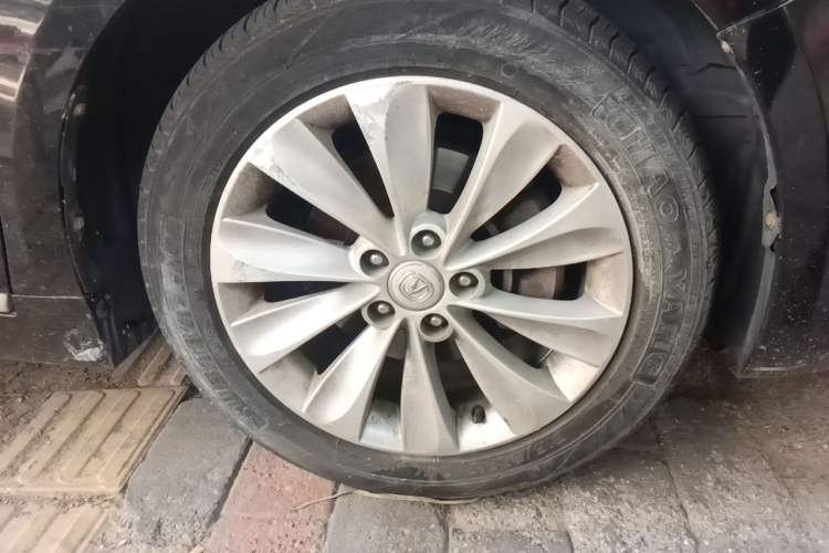 Used CHANGAN Raeton 2014 1.8T Automatic Prestige Anniversary Edition China IV Standard Right Front Wheel Hub