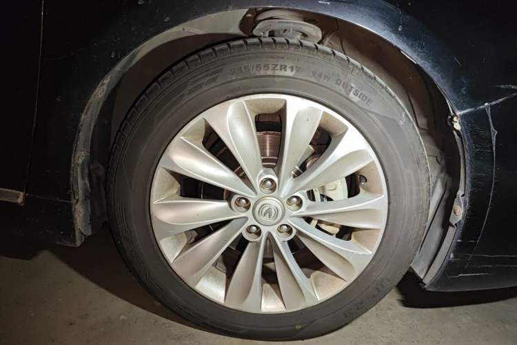 Used CHANGAN Raeton 2014 1.8T Automatic Prestige Anniversary Edition China IV Standard Right Front Wheel Hub