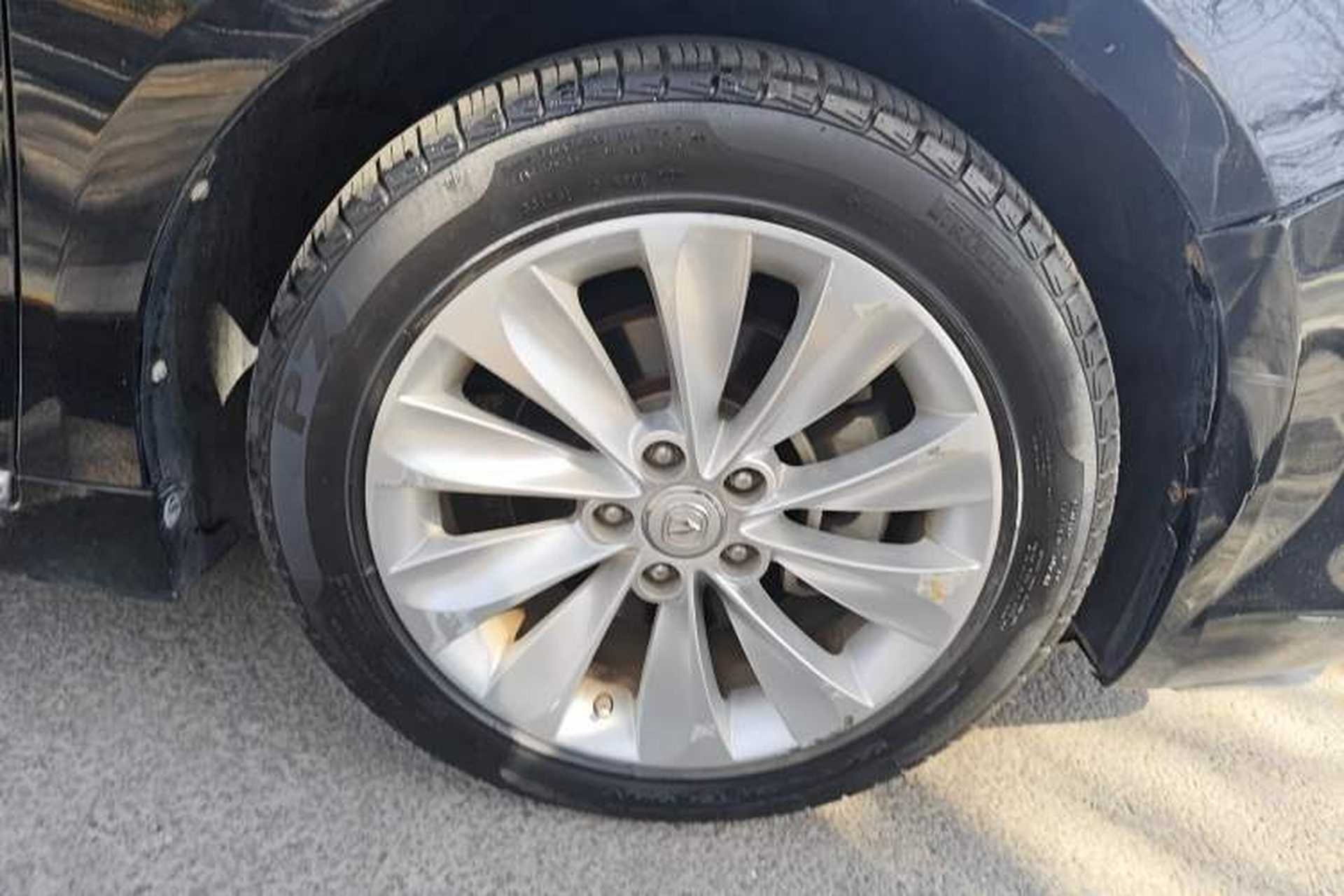 Used CHANGAN Raeton 2014 1.8T Automatic Prestige Anniversary Edition China V Standard Right Front Wheel Hub