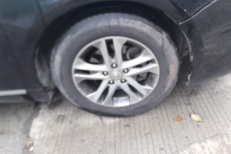 Used CHANGAN Raeton 2014 1.8T Automatic Elite Anniversary Edition China IV Standard Right Front Wheel Hub