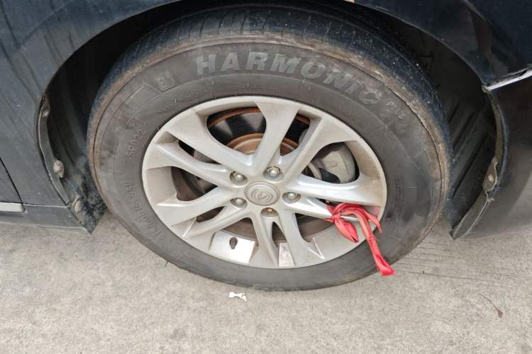 Used CHANGAN Raeton 2014 1.8T Automatic Elite Anniversary Edition China V Standard Right Front Wheel Hub
