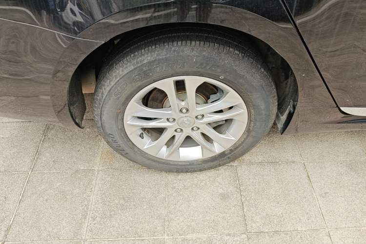 Used CHANGAN Raeton 2014 1.8T Automatic Elite Anniversary Edition China IV Standard Right Rear Wheel Hub