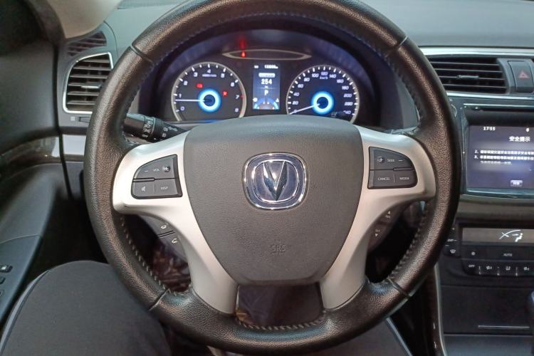 Used CHANGAN Raeton 2014 1.8T Automatic Prestige Anniversary Edition China IV Standard Steering Wheel