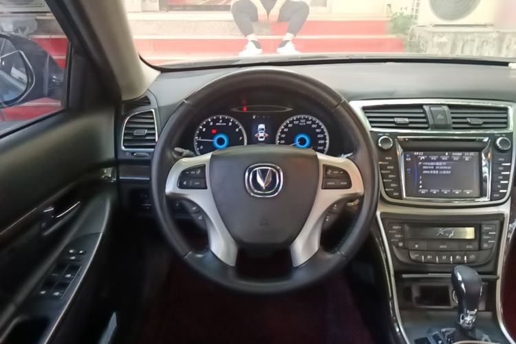 Used CHANGAN Raeton 2014 1.8T Automatic Prestige Anniversary Edition China IV Standard Steering Wheel