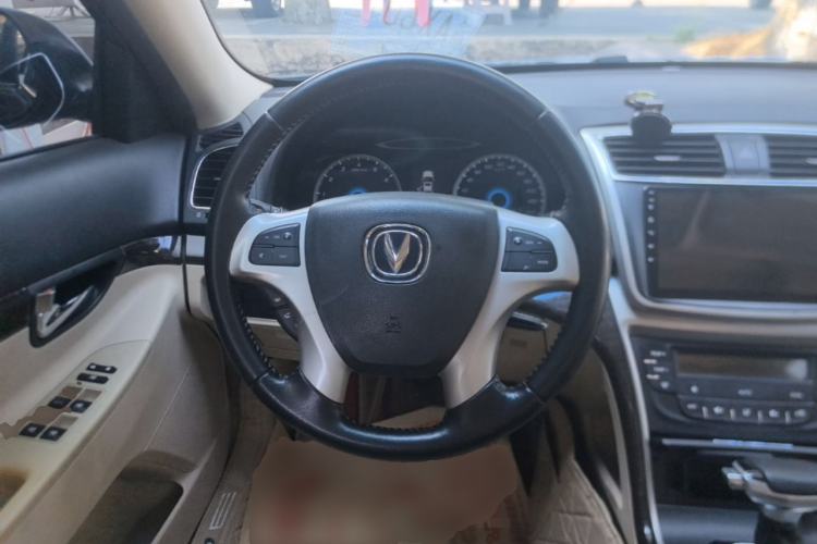 Used CHANGAN Raeton 2014 1.8T Automatic Elite Anniversary Edition China IV Standard Steering Wheel