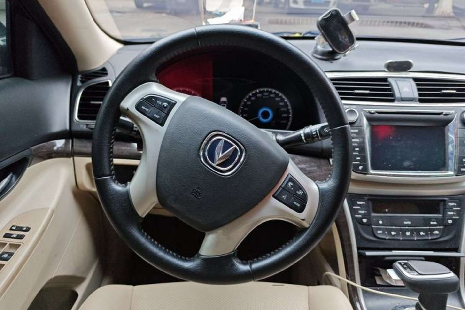 Used CHANGAN Raeton 2014 1.8T Automatic Elite Anniversary Edition China V Standard Steering Wheel