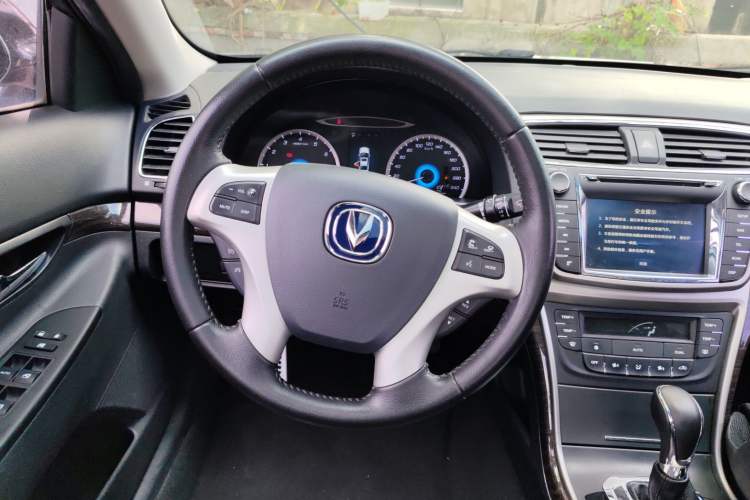 Used CHANGAN Raeton 2014 1.8T Automatic Prestige Anniversary Edition China V Standard Steering Wheel