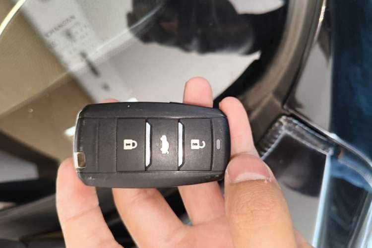 Used CHANGAN Raeton 2014 1.8T Automatic Prestige Anniversary Edition China V Standard Vehicle Key