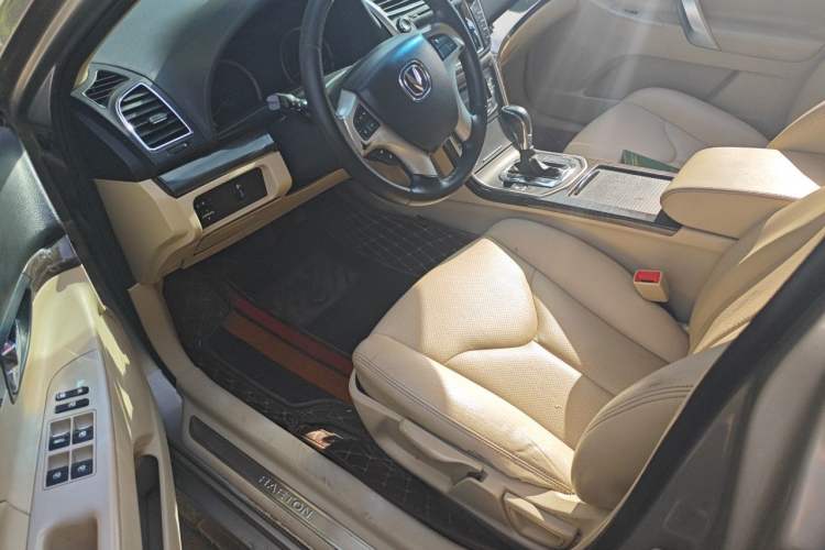 Used CHANGAN Raeton 2014 1.8T Automatic Elite Anniversary Edition China IV Standard Driver Seat