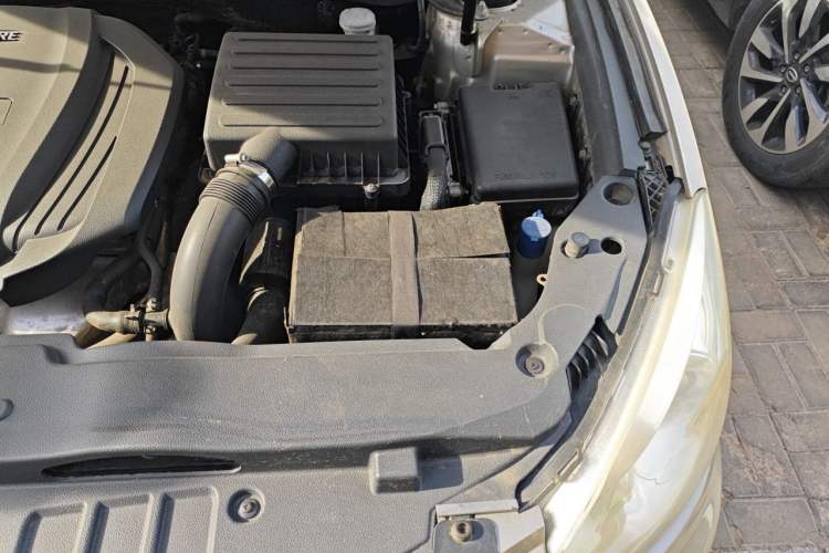 Used CHANGAN Raeton 2014 1.8T Automatic Elite Anniversary Edition China IV Standard Engine Bay Left