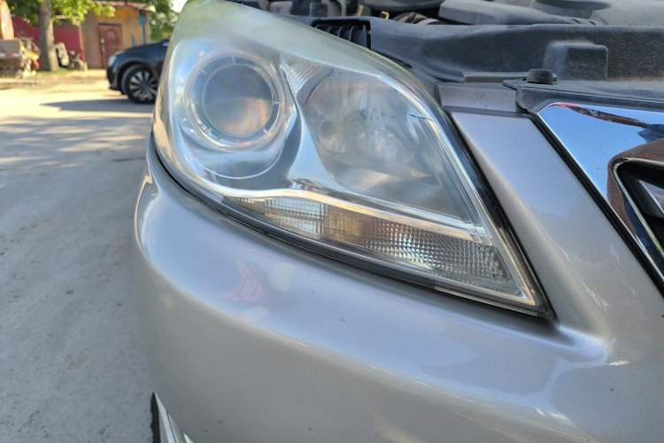 Used CHANGAN Raeton 2014 1.8T Automatic Elite Anniversary Edition China IV Standard Right Front Headlight