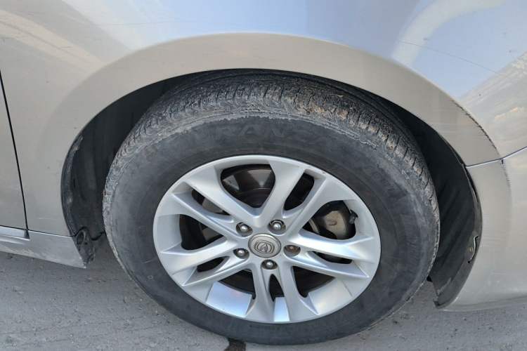 Used CHANGAN Raeton 2014 1.8T Automatic Elite Anniversary Edition China IV Standard Right Front Wheel Hub