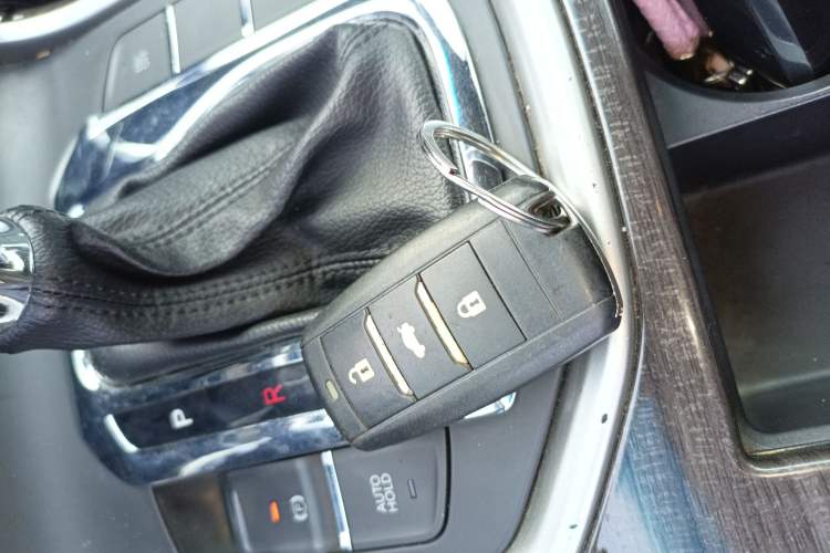 Used CHANGAN Raeton 2014 1.8T Automatic Prestige Anniversary Edition China IV Standard Vehicle Key