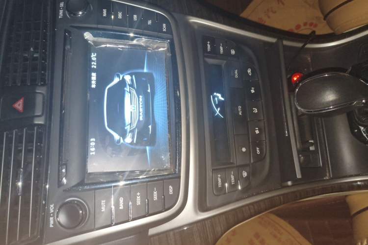 Used CHANGAN Raeton 2014 1.8T Automatic Elite Anniversary Edition China IV Standard Audio And AC Panel