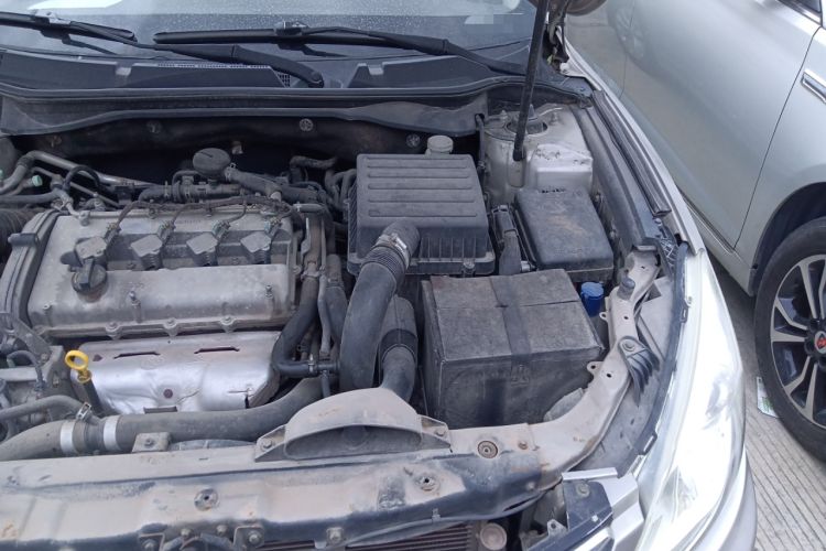 Used CHANGAN Raeton 2014 1.8T Automatic Prestige Anniversary Edition China IV Standard Engine Bay Left