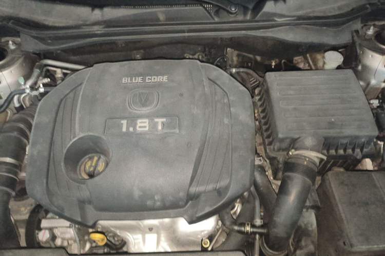 Used CHANGAN Raeton 2014 1.8T Automatic Elite Anniversary Edition China IV Standard Engine Bay
