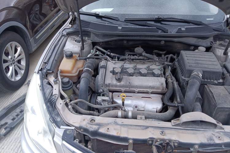 Used CHANGAN Raeton 2014 1.8T Automatic Prestige Anniversary Edition China IV Standard Engine Bay Right