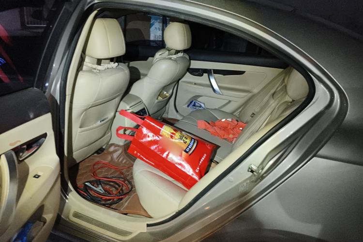 Used CHANGAN Raeton 2014 1.8T Automatic Elite Anniversary Edition China IV Standard Left Rear Seat