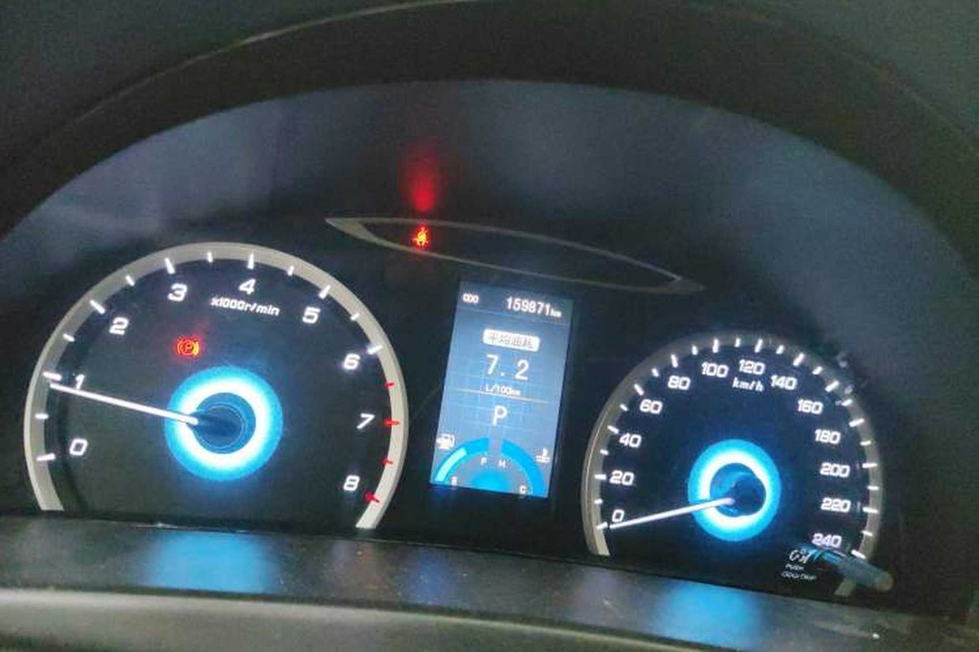 Used CHANGAN Raeton 2014 1.8T Automatic Prestige Anniversary Edition China IV Standard Odometer Close Up