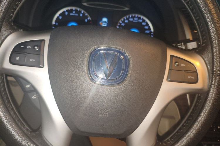 Used CHANGAN Raeton 2014 1.8T Automatic Elite Anniversary Edition China IV Standard Steering Wheel