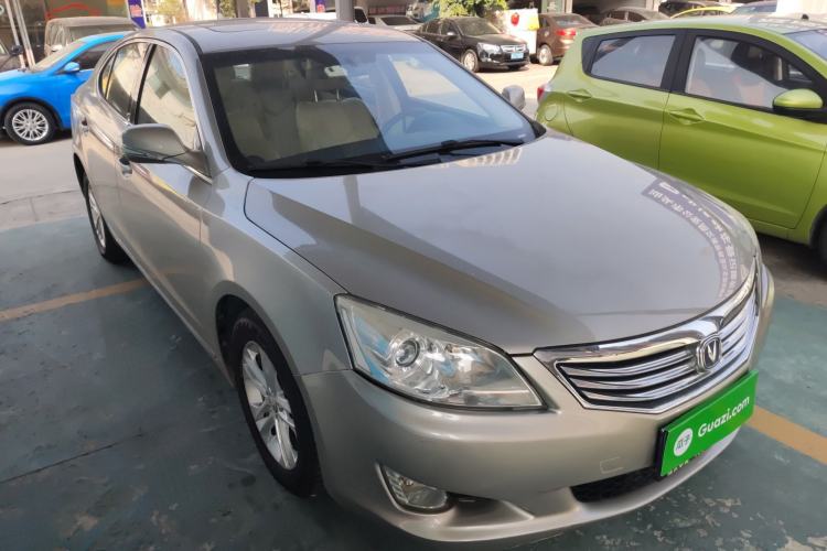 Used CHANGAN Raeton 2014 1.8T Automatic Elite Anniversary Edition China V Standard Front Right 45 Deg