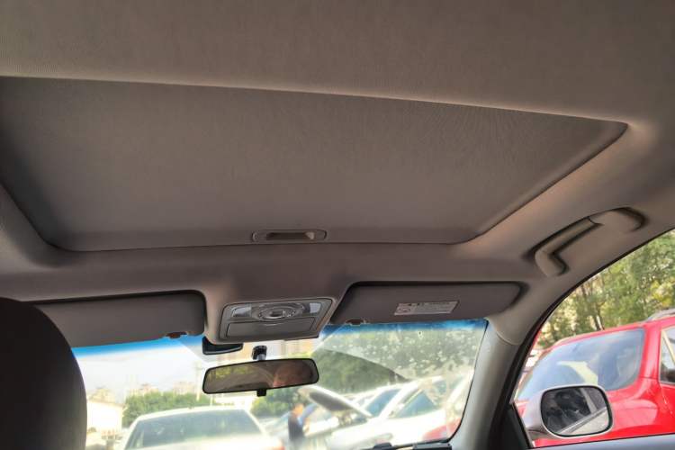 Used CHANGAN Raeton 2014 1.8T Automatic Prestige Anniversary Edition China IV Standard Headliner