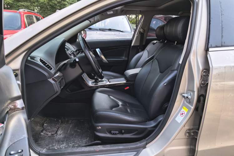 Used CHANGAN Raeton 2014 1.8T Automatic Prestige Anniversary Edition China IV Standard Left Front Seat