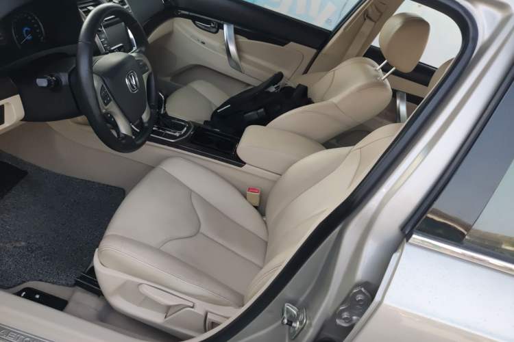 Used CHANGAN Raeton 2014 1.8T Automatic Elite Anniversary Edition China V Standard Left Front Seat