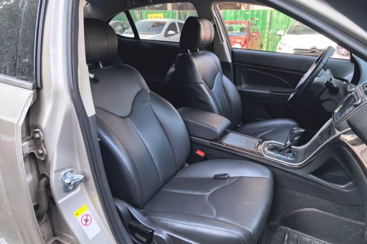 Used CHANGAN Raeton 2014 1.8T Automatic Prestige Anniversary Edition China IV Standard Right Front Seat