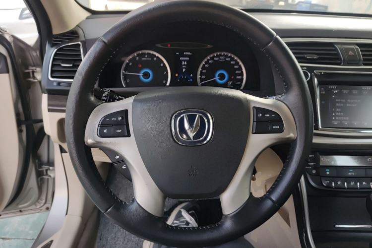 Used CHANGAN Raeton 2014 1.8T Automatic Elite Anniversary Edition China V Standard Steering Wheel