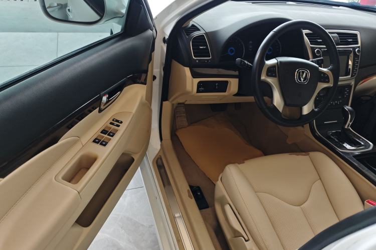 Used CHANGAN Raeton 2014 1.8T Automatic Elite Anniversary Edition China IV Standard Driver Seat