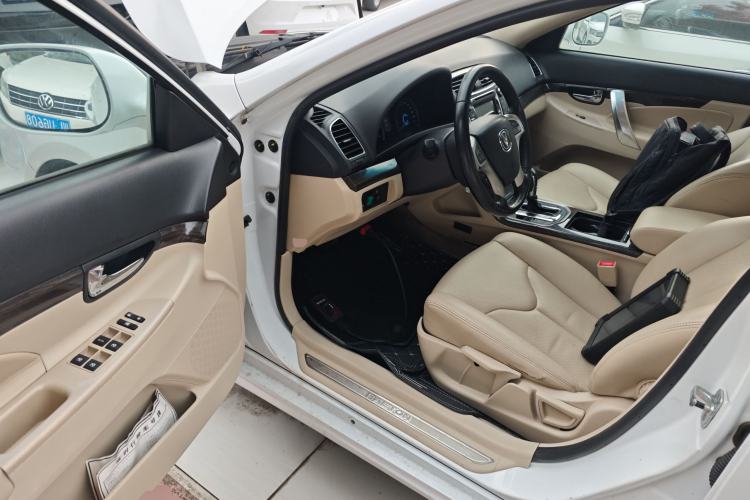 Used CHANGAN Raeton 2014 1.8T Automatic Elite Anniversary Edition China IV Standard Driver Seat