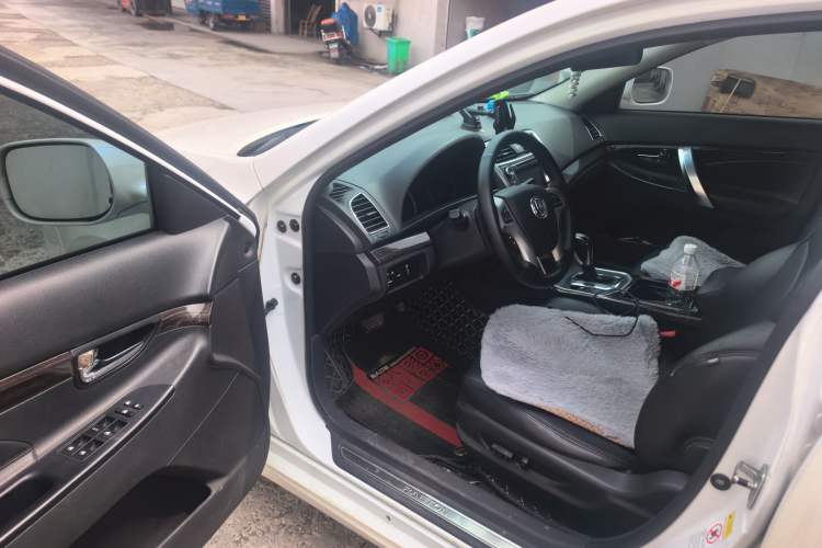 Used CHANGAN Raeton 2014 1.8T Automatic Prestige Anniversary Edition China V Standard Driver Seat