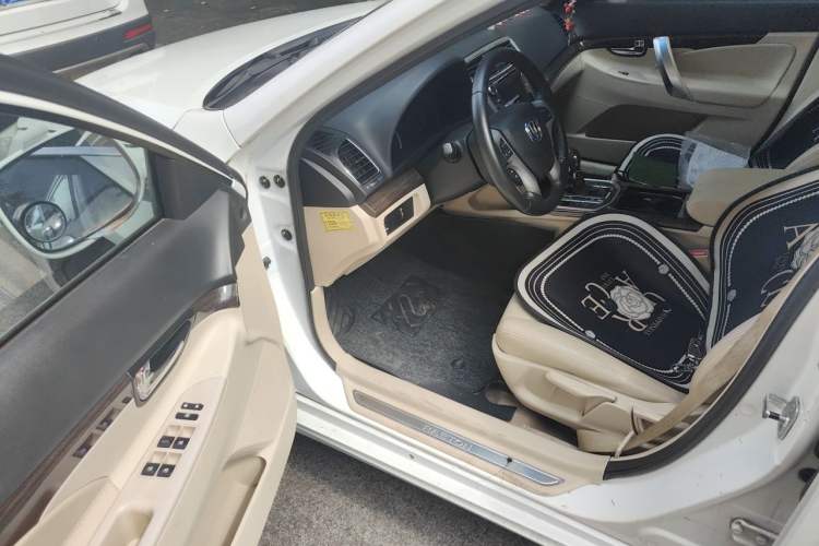 Used CHANGAN Raeton 2014 1.8T Automatic Elite Anniversary Edition China IV Standard Driver Seat