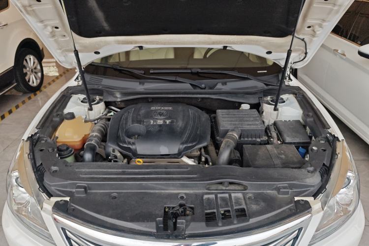 Used CHANGAN Raeton 2014 1.8T Automatic Elite Anniversary Edition China IV Standard Engine Bay