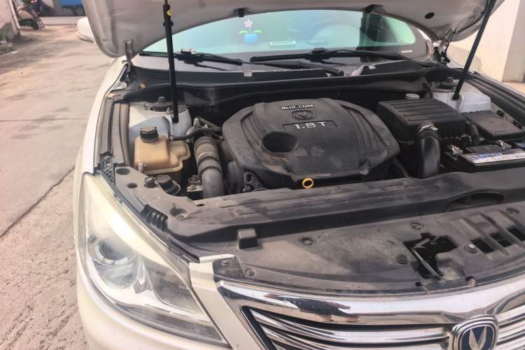 Used CHANGAN Raeton 2014 1.8T Automatic Prestige Anniversary Edition China V Standard Engine Bay Right