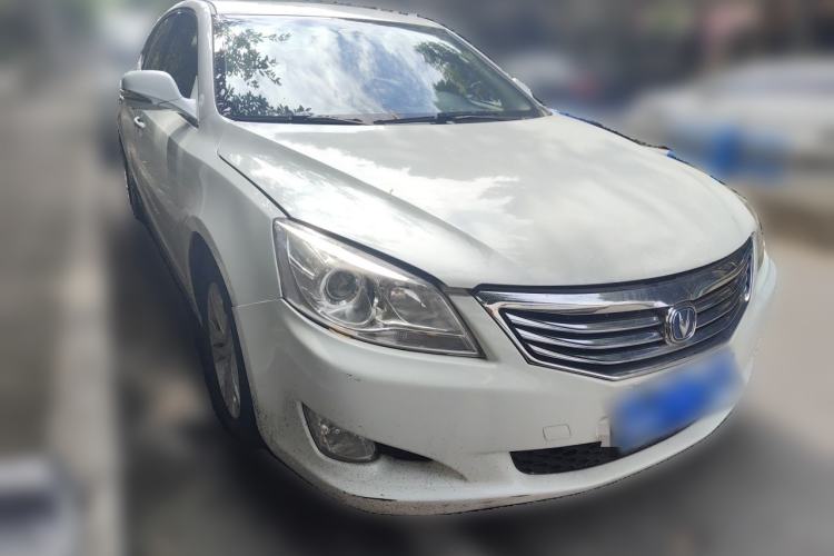 Used CHANGAN Raeton 2014 1.8T Automatic Elite Anniversary Edition China IV Standard Front Right 45 Deg