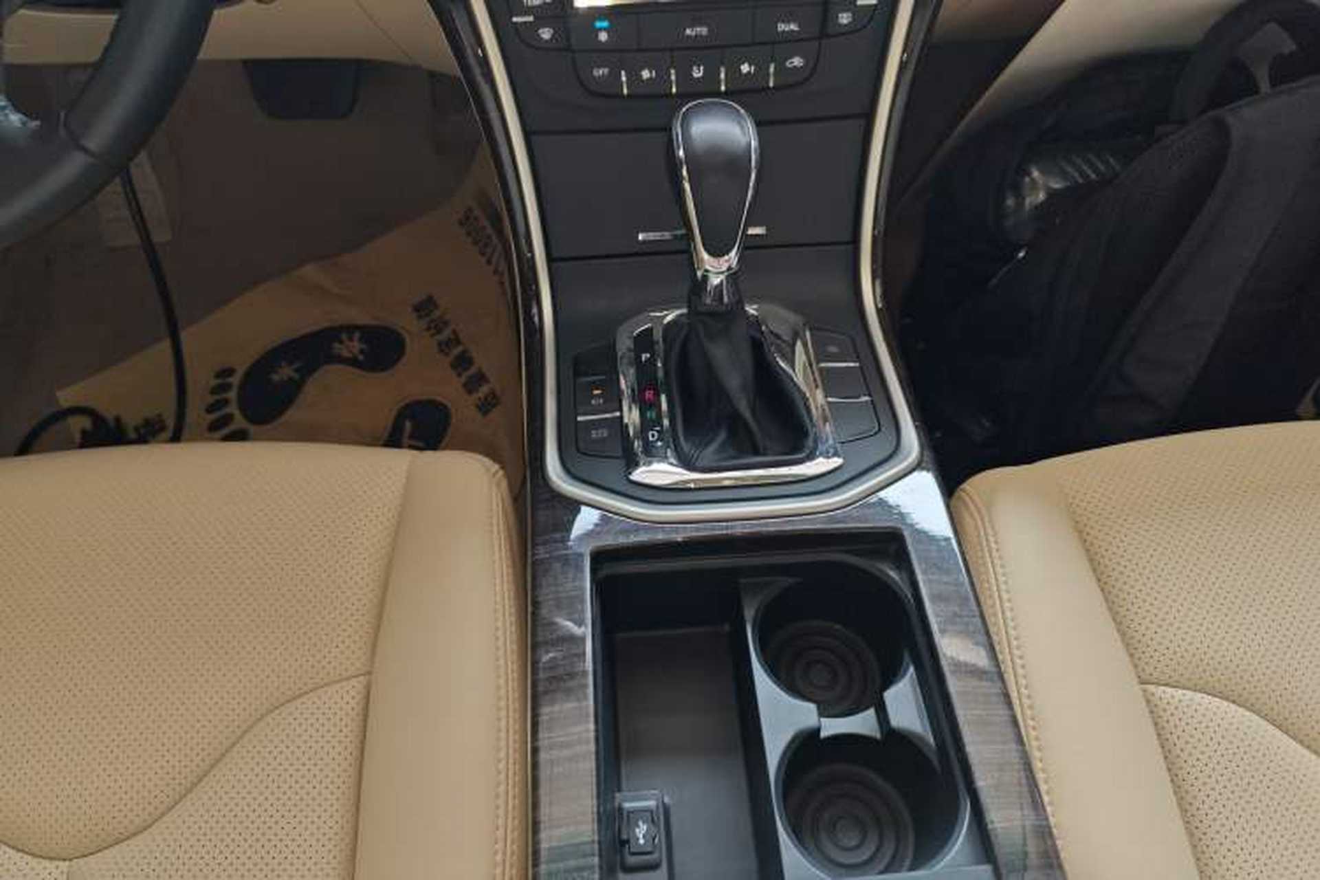 Used CHANGAN Raeton 2014 1.8T Automatic Elite Anniversary Edition China IV Standard Gear Lever