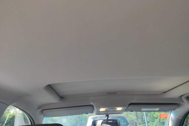 Used CHANGAN Raeton 2014 1.8T Automatic Prestige Anniversary Edition China V Standard Headliner